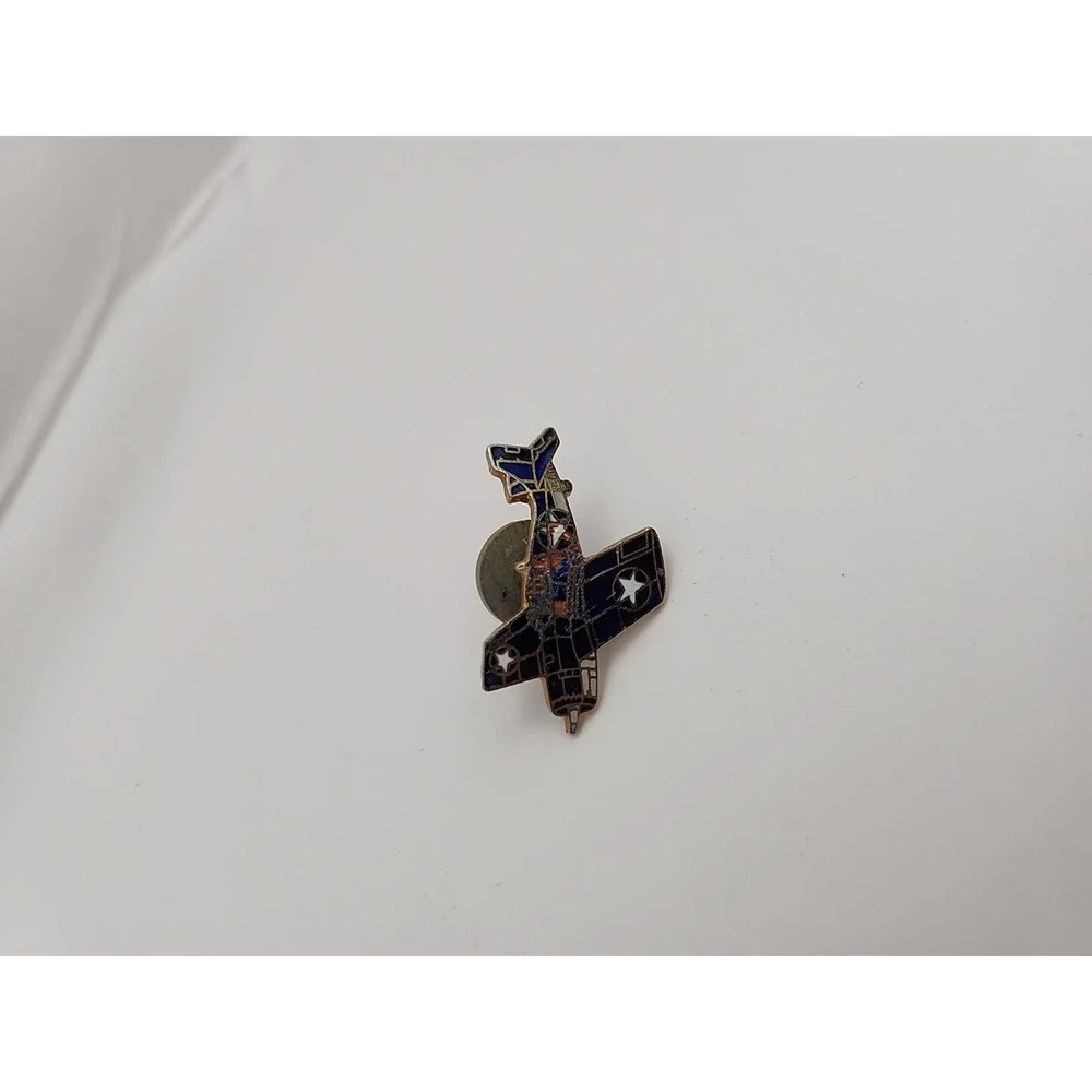 L@@K F4F WILDCAT WW2 HAT LAPEL PIN US NAVY MARINES WING GIFT WW‎ 2
